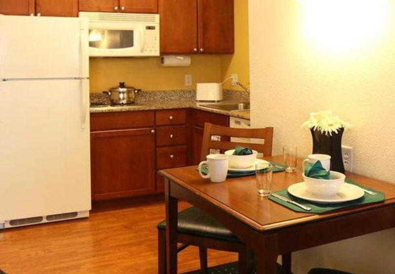 By Marriott Collins 3*