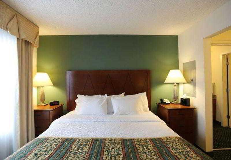 Hotel By Marriott Collins Loveland